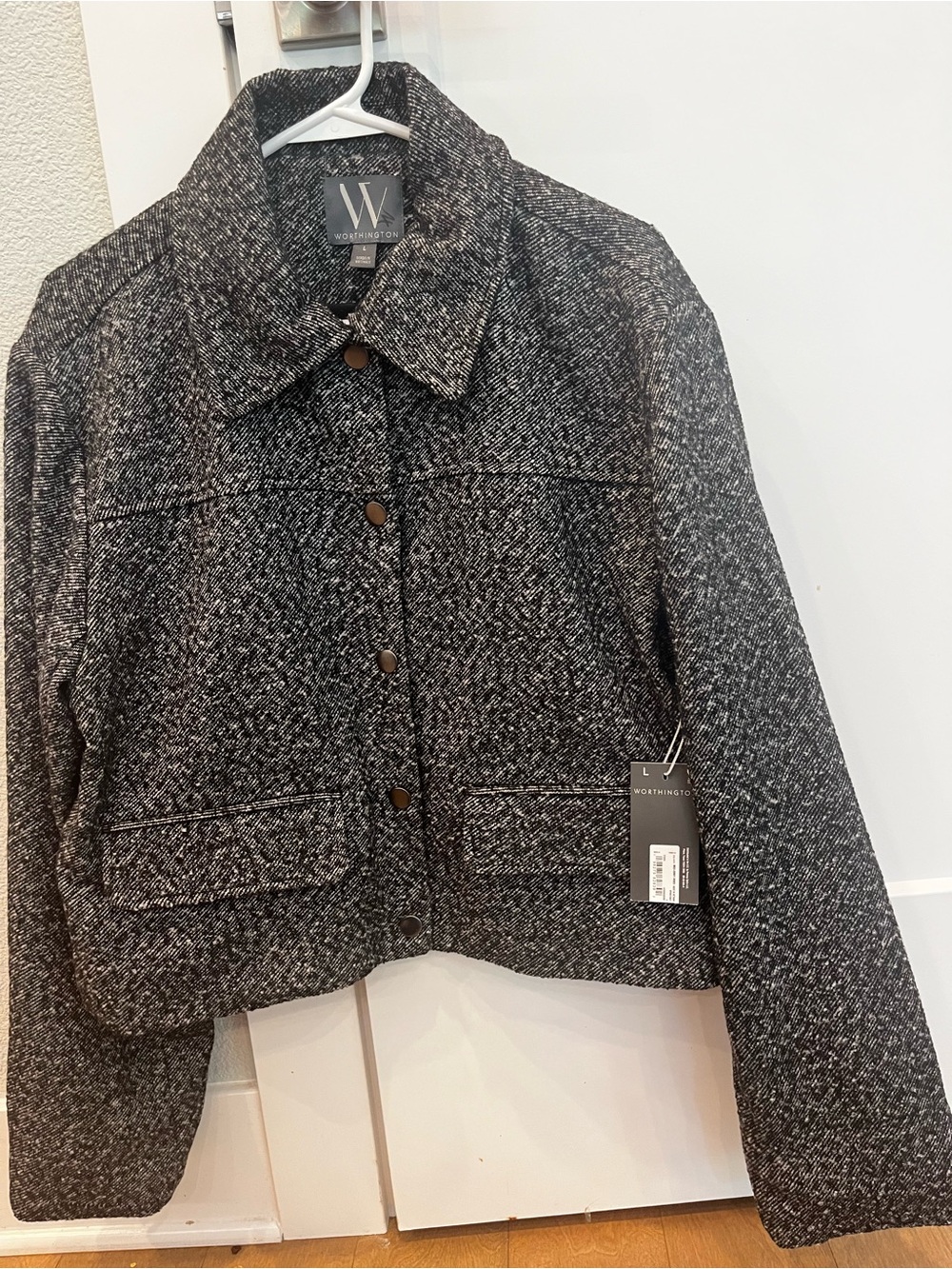 NWT Worthington Women's L Grey Black Tweed Snap-Front Cropped Jacket